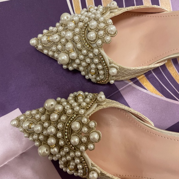 Queenia Faux Pearl Heels - Picture 6 of 6